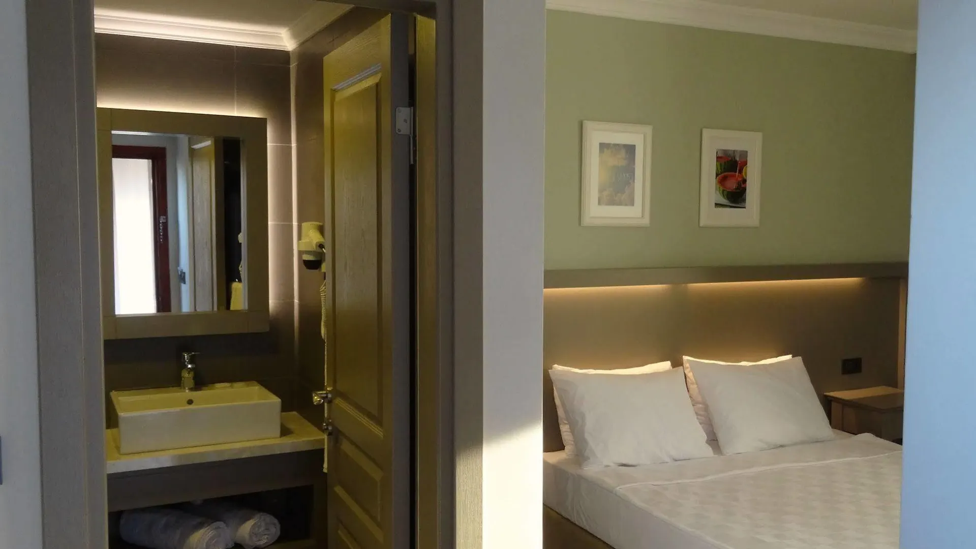 Pine Valley Hotel Oludeniz 4*,  Turkey
